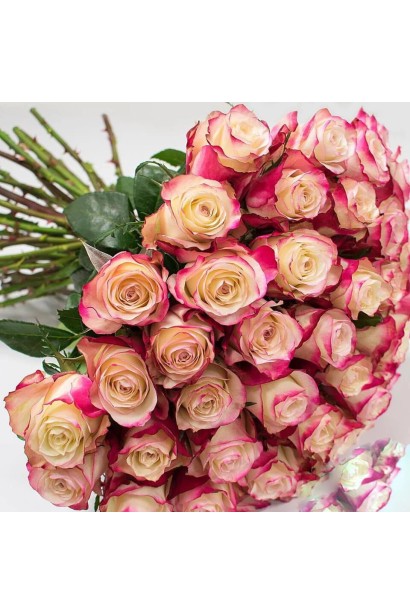 Букет из роз сорта Свитнес